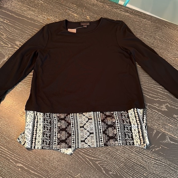 J Jill lightweight top black and printed design size x-small New - Picture 5 of 11